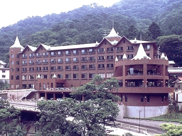 オテル・ド・マロニエ湯の山温泉